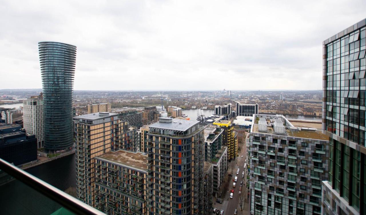Charles Hope Canary Wharf South Quay London Kültér fotó